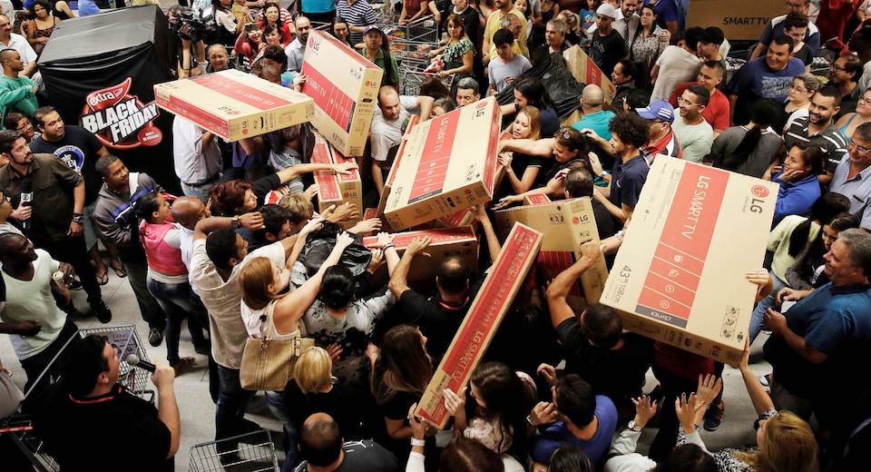 Không khí mua sắm vào ngày Black Friday. Nguồn Internet.