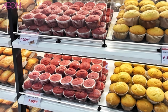 Quầy bánh ngọt luôn được nhiều thực khách yêu thích bởi vị hương vị thơm ngon mà giá cả lại phải chăng