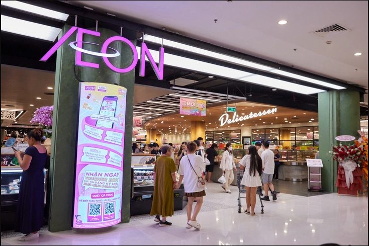 Khu vực ẩm thực AEON Delica và AEON Bakery với đa dạng các món ăn chế biến sẵn